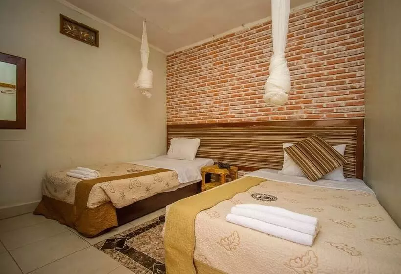 هتل Mukono Resort