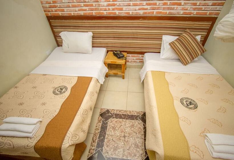 酒店 Mukono Resort