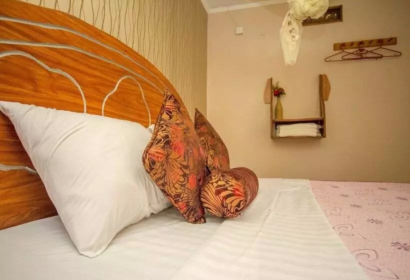 هتل Mukono Resort