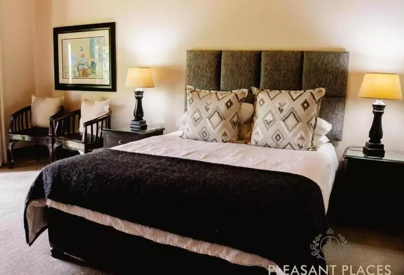 ホテル Pleasant Places By Sanaandi