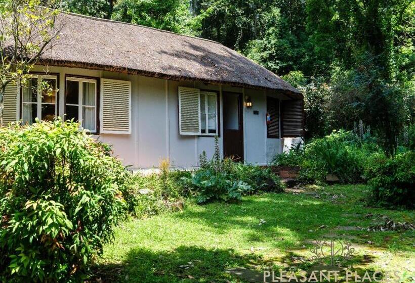 ホテル Pleasant Places By Sanaandi