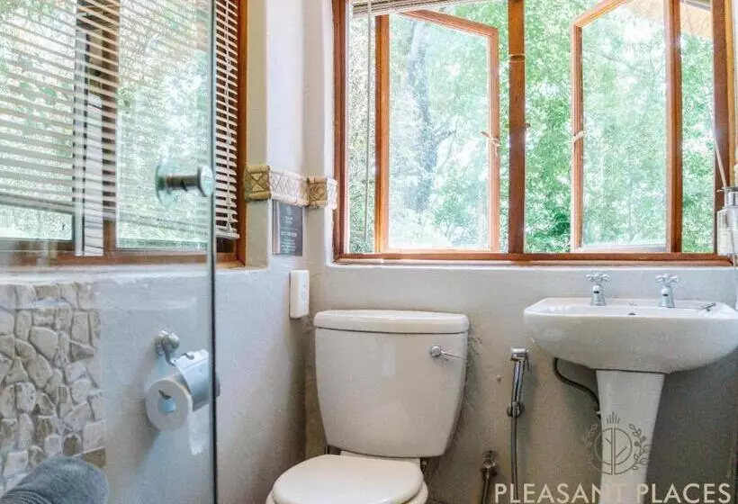 ホテル Pleasant Places By Sanaandi