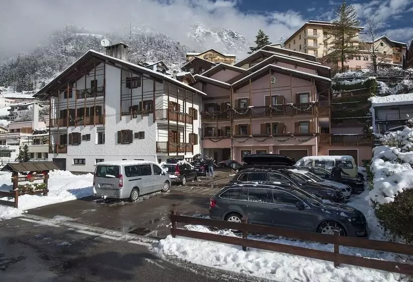 ホテル Residence Betulla Molveno
