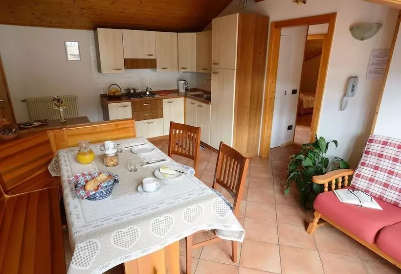 ホテル Residence Betulla Molveno
