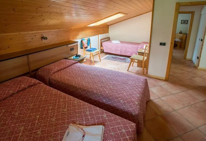 ホテル Residence Betulla Molveno