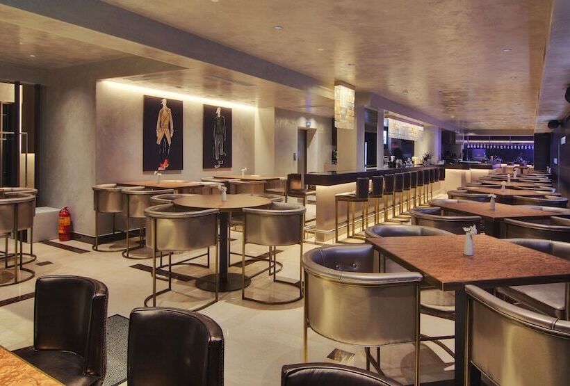 ホテル Saz City Life Boutique