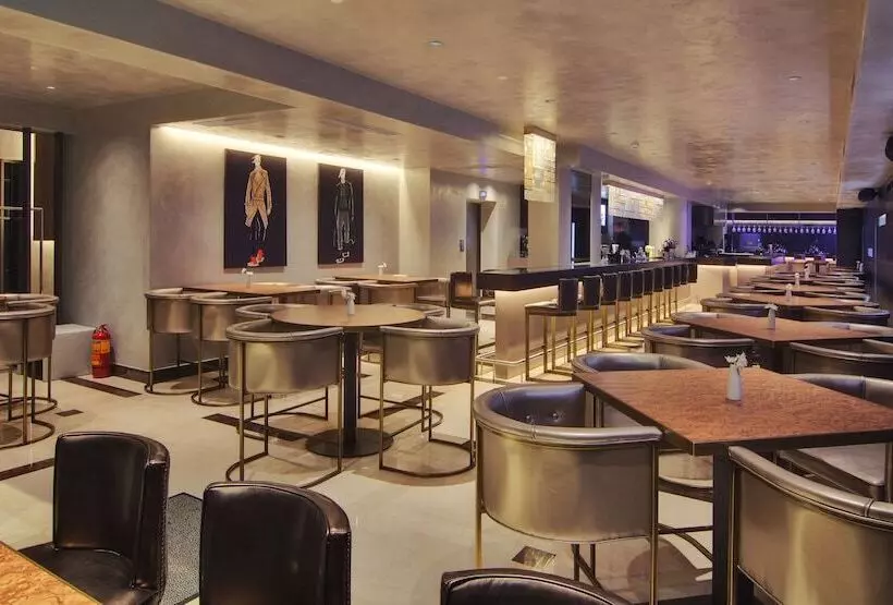 ホテル Saz City Life Boutique