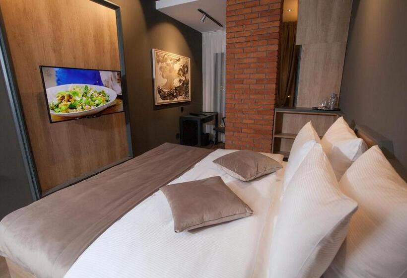 هتل Solun S Riverside Rooms