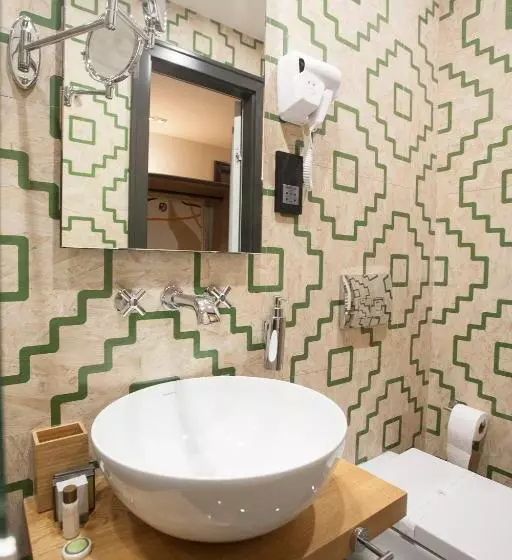 هتل Solun S Riverside Rooms