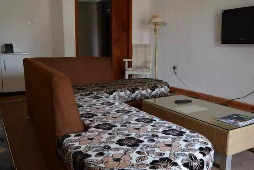 هتل The Sanctum Apart