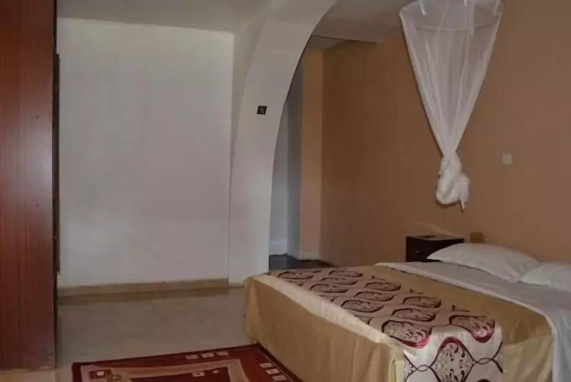 هتل The Sanctum Apart