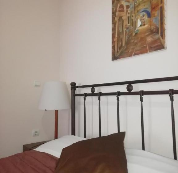 Mastic Point Studios