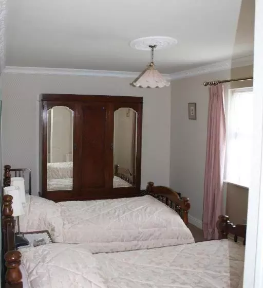 Bed and Breakfast Moate Lodge