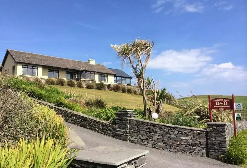 ベッドアンドブレックファースト Sandycove House