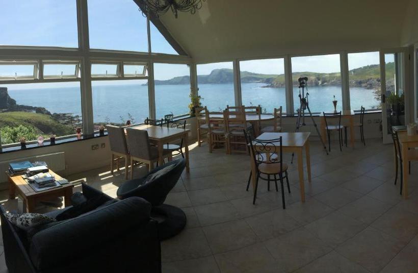 مبيت وإفطار Sandycove House