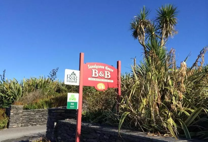 ベッドアンドブレックファースト Sandycove House