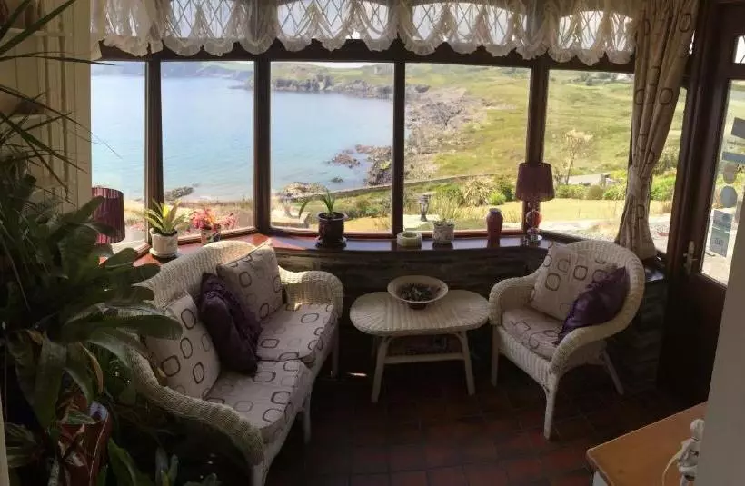 ベッドアンドブレックファースト Sandycove House