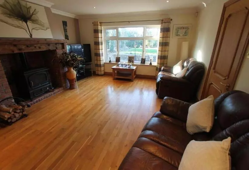 ベッドアンドブレックファースト Woodlands Guest Accomadation