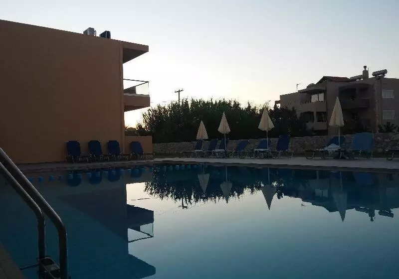 Gerona Mare Apartments