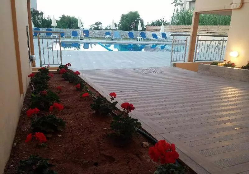 Gerona Mare Apartments