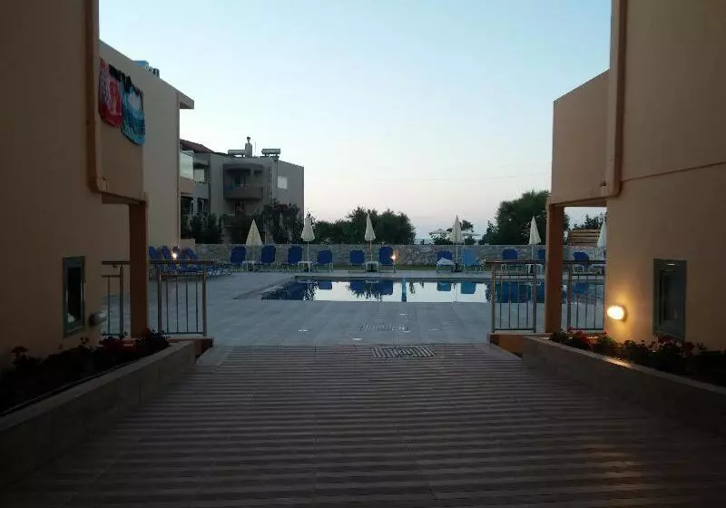 Gerona Mare Apartments