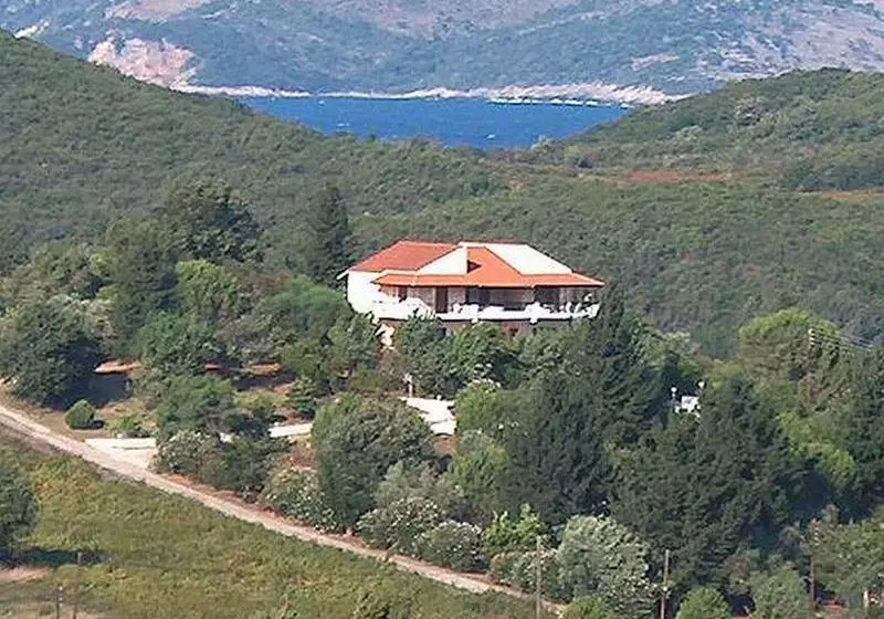 Hotelli Cochelli Villas