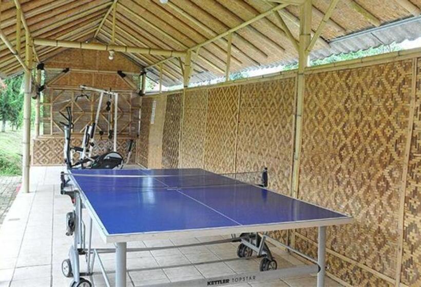 בית מלון כפרי Villa Bukit Pinus