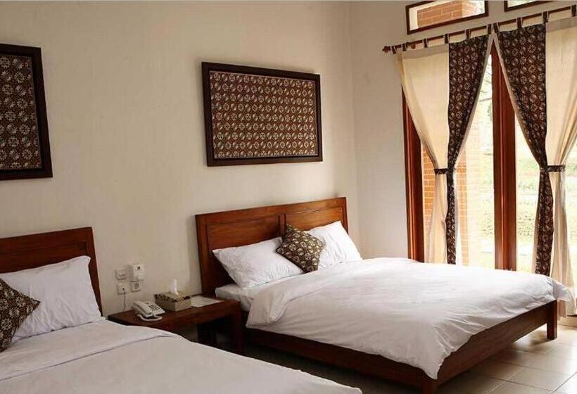 בית מלון כפרי Villa Bukit Pinus