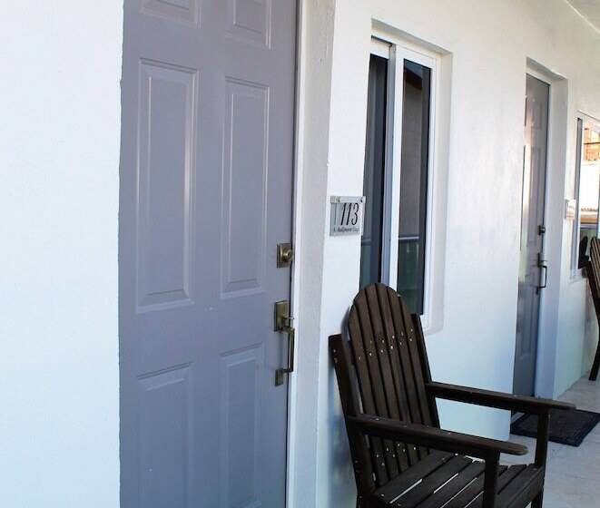 هتل Barefoot Caye Caulker