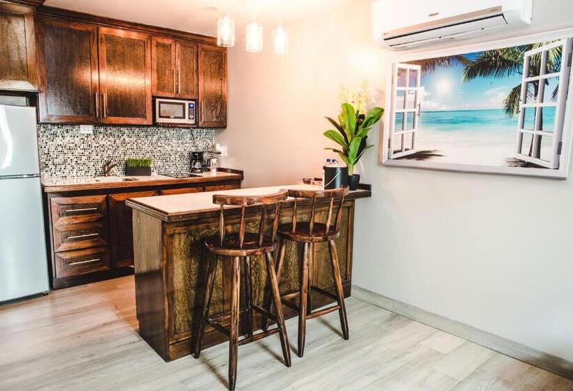 هتل Barefoot Caye Caulker