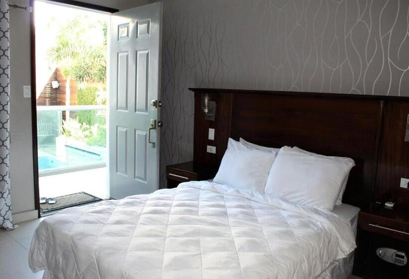 هتل Barefoot Caye Caulker