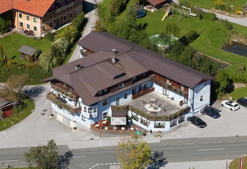 Hotelli Berggasthof Schwaighofwirt