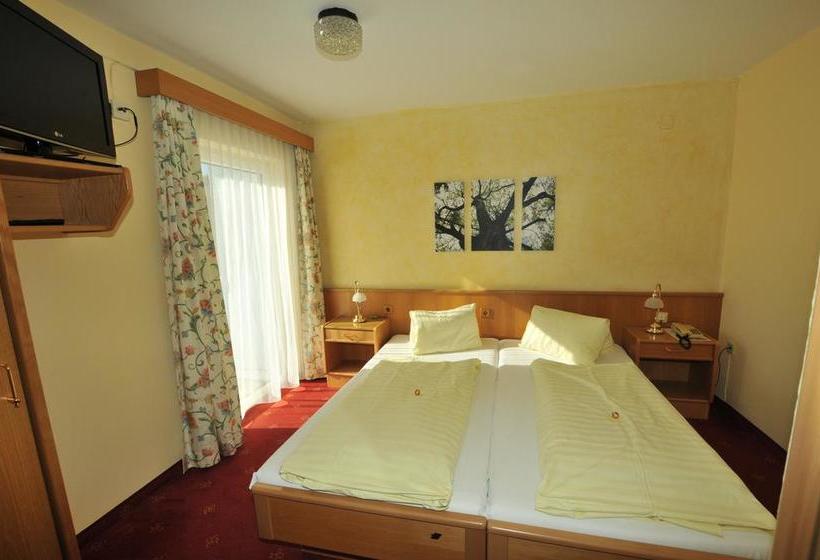 Hotelli Berggasthof Schwaighofwirt