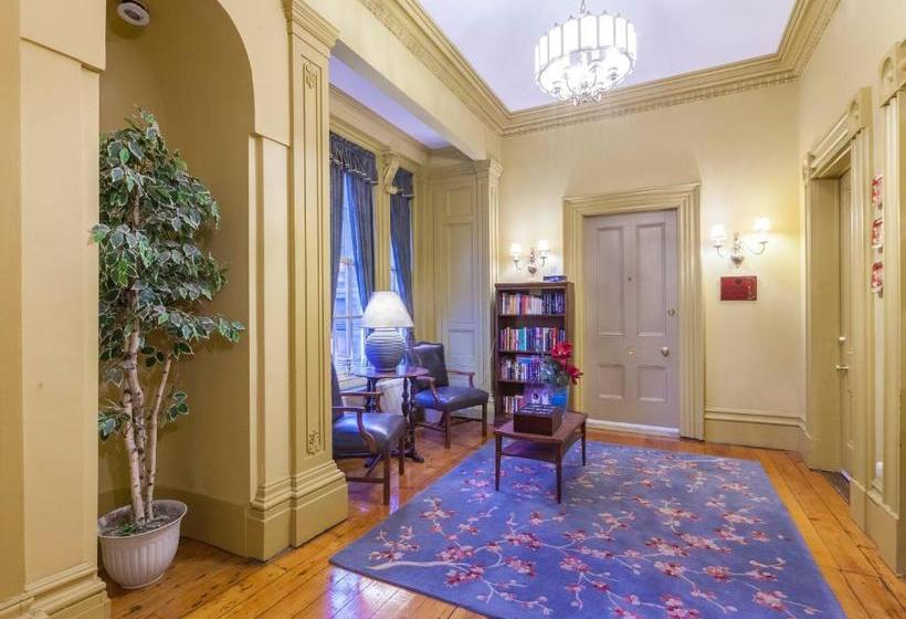 هتل Chipman Hill Suites - 9 Chipman Hill