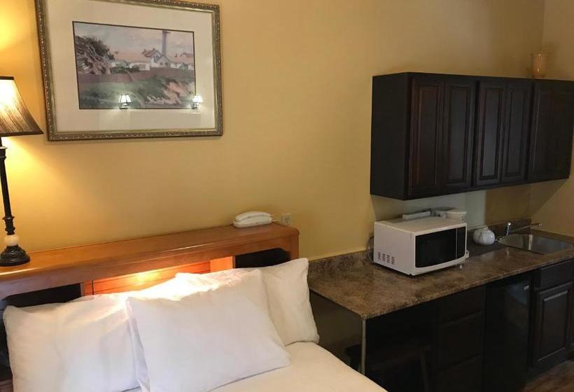 هتل Chipman Hill Suites - 9 Chipman Hill