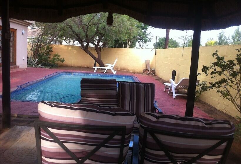 هتل Dihate Guest House