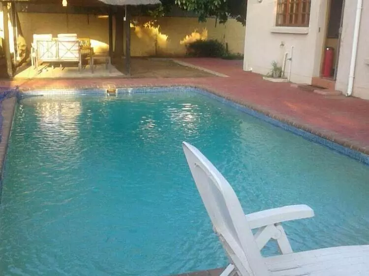 هتل Dihate Guest House