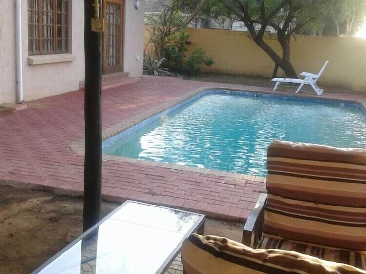 هتل Dihate Guest House