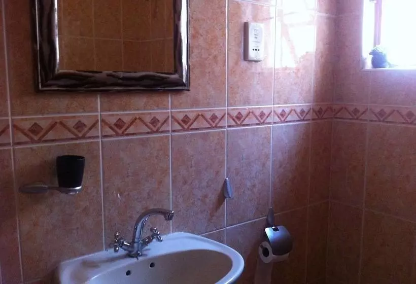 هتل Dihate Guest House