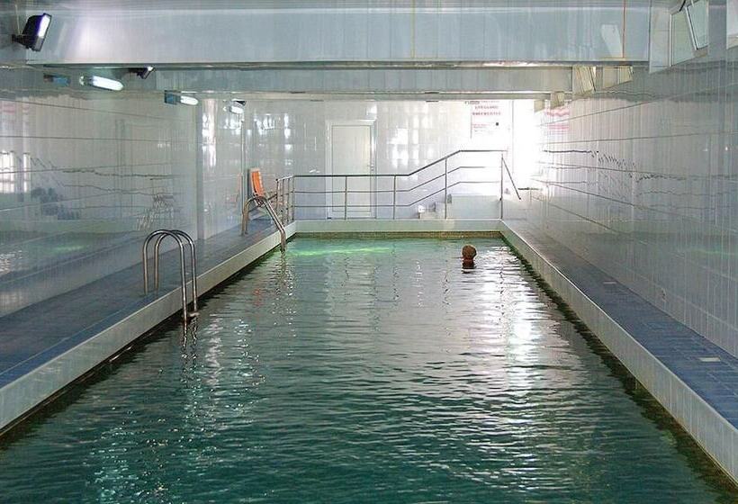 Hotel Ihs  Frederik Joliot Curie