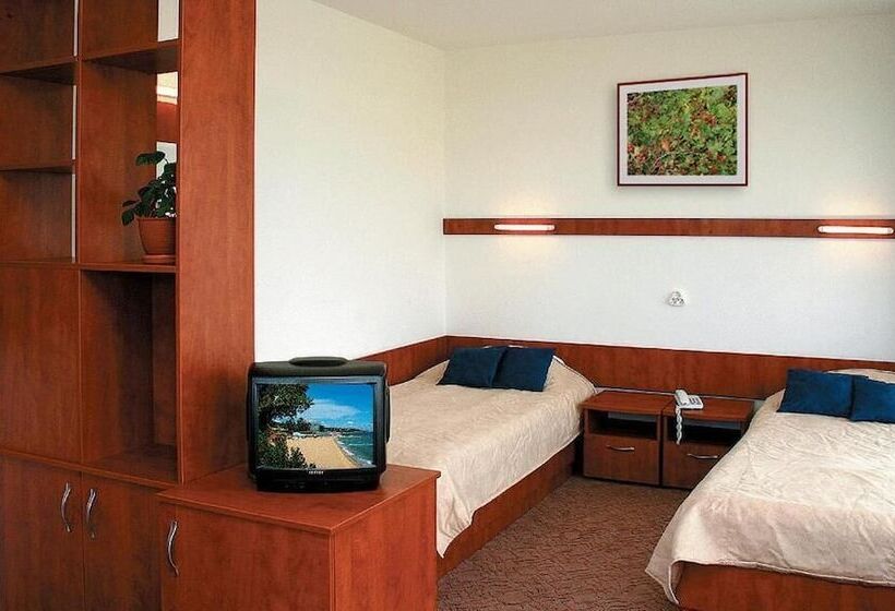 Hotel Ihs  Frederik Joliot Curie