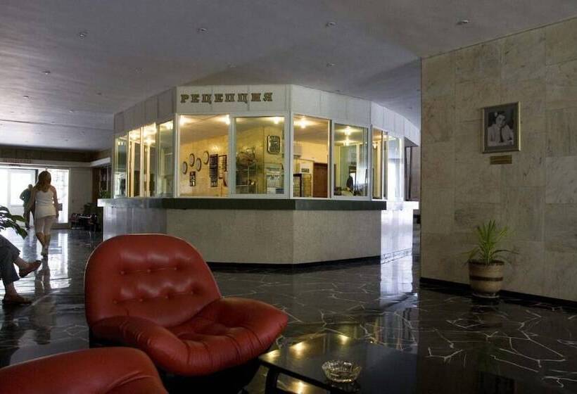 Hotel Ihs  Frederik Joliot Curie