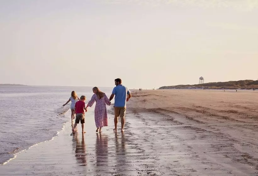 Hotelli Jekyll Ocean Club Resort