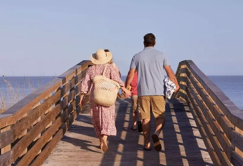 Hotelli Jekyll Ocean Club Resort