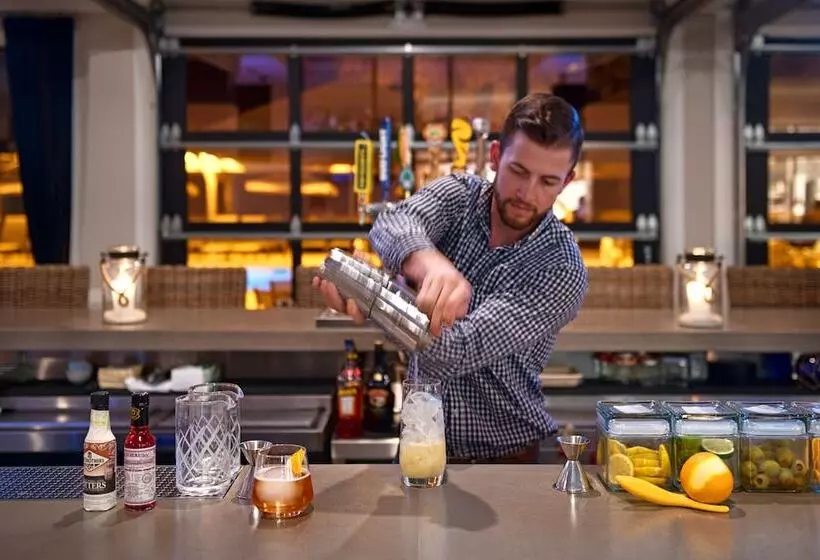 Hotelli Jekyll Ocean Club Resort