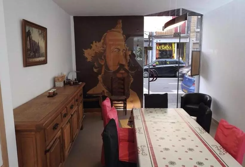 Hotelli Les Voisins De Mr Sax