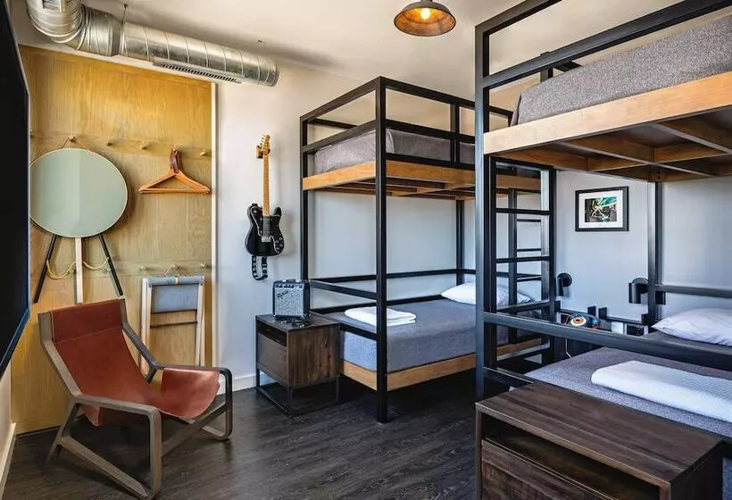 هتل Moxy Minneapolis Uptown