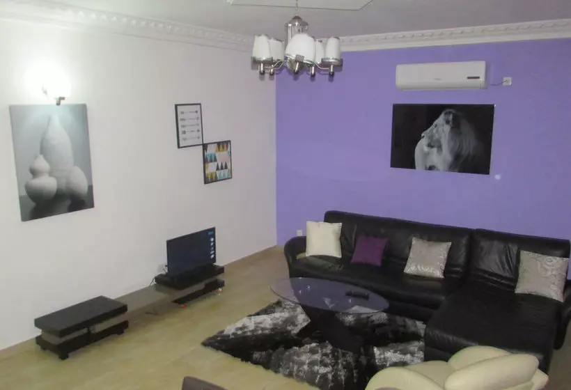 Hotelli Newland Sarl