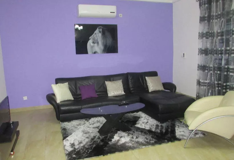 Hotelli Newland Sarl