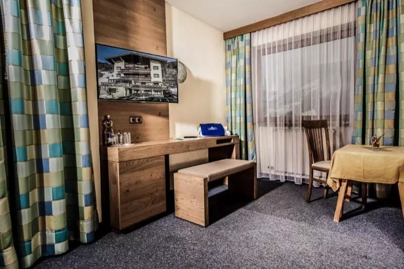 Hotelli Pension Kreuzjoch